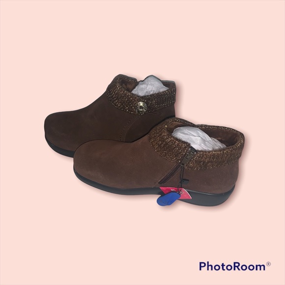 Alegria Shoes - Algeria Juneau Booties size 39